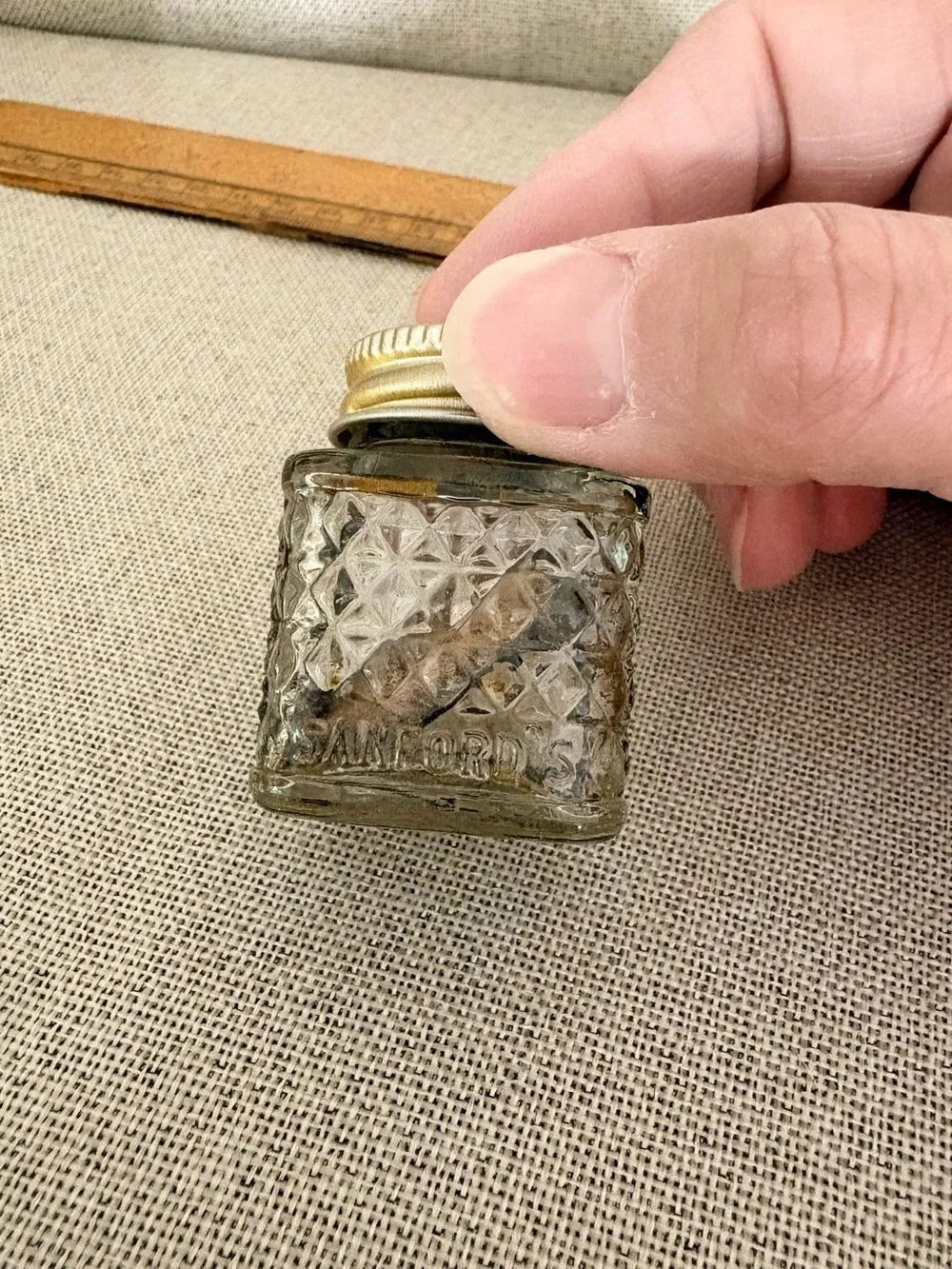 Vintage Sanford’s Gold Ink No. 564 Glass Bottle w/ Original Lid Dried Ink